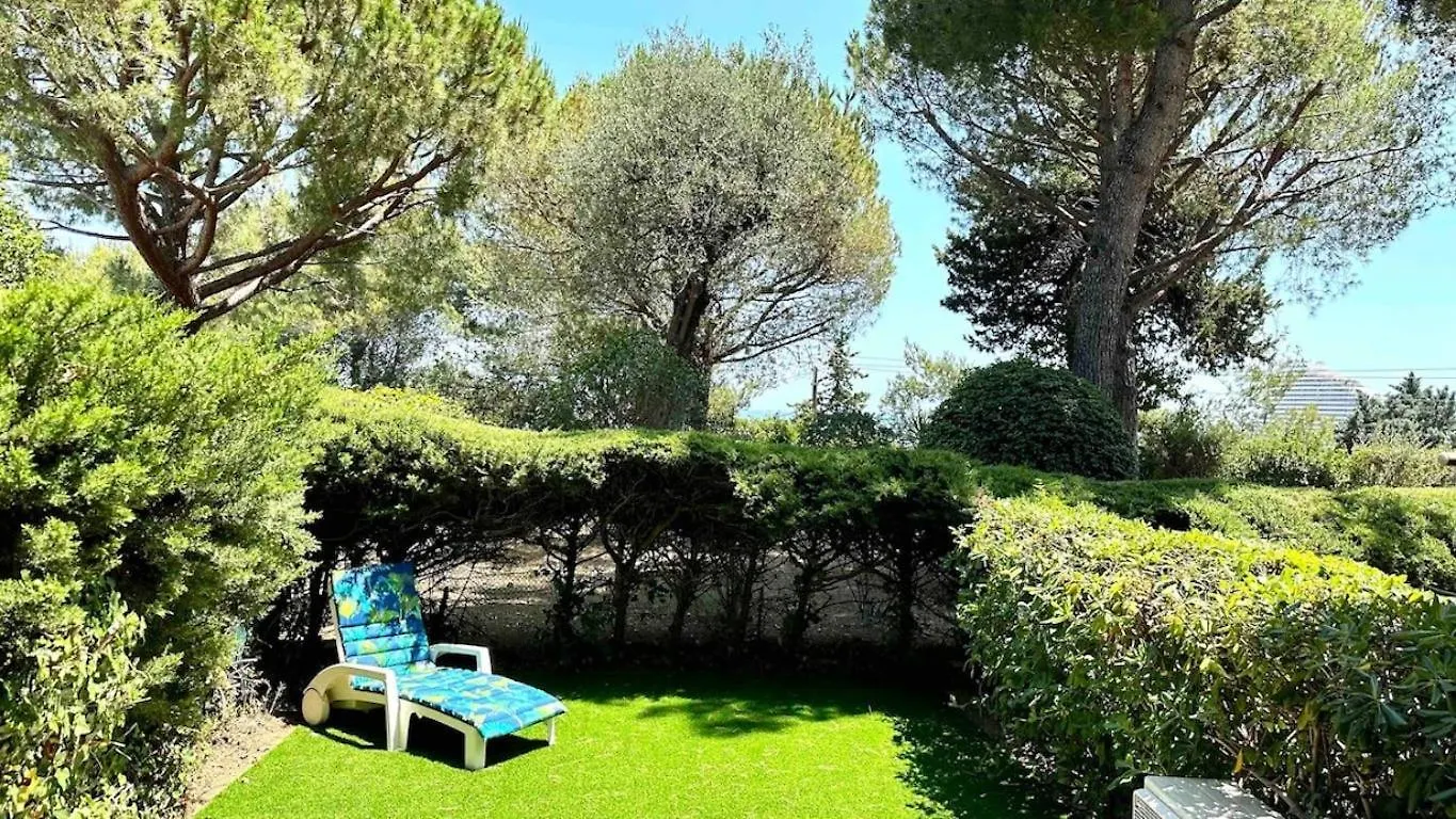 Studio Climatise Avec Piscine-Tennis-Parking Villeneuve-Loubet 0*,  France